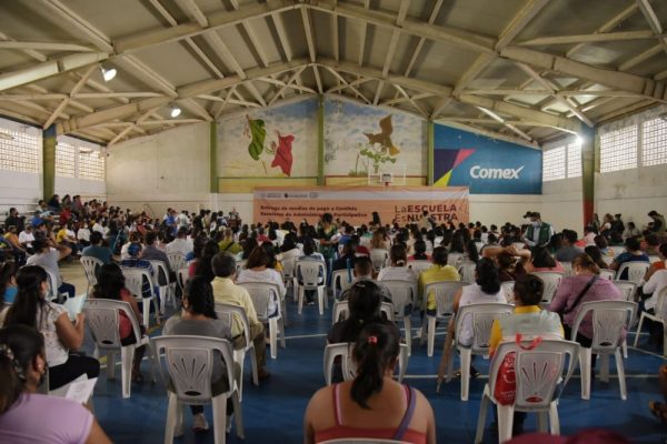 Autoridades Federales, Estatales y Municipales, entregan apoyos del  programa La Escuela Es Nuestra en San Andrés Tuxtla – Los Tuxtlas Noticias