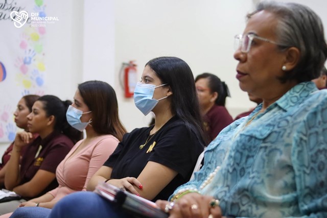 DIF municipal en conjunto con la Unidad de Genero del DIF Estatal presentaron una platica llamada Feminismo en la Infancia