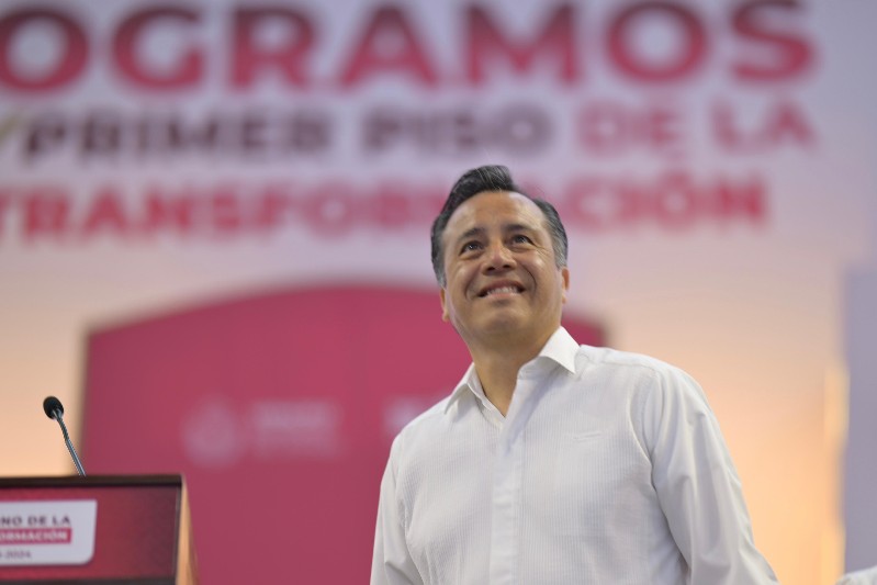 Cuitláhuac García le dio orden y paz social a Veracruz: Gómez Cazarín