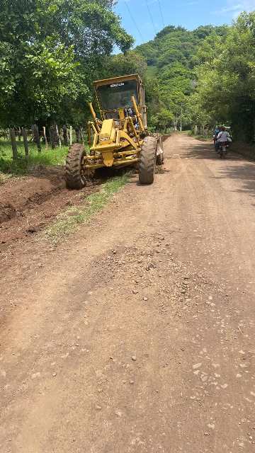 Se rehabilitan las vías de circulación en la loc. de Tulapilla