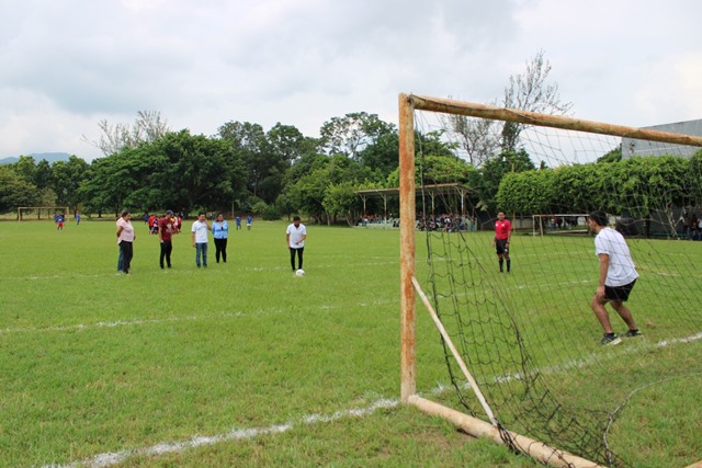 ¡Fútbooooool en la cancha del ITSSAT!