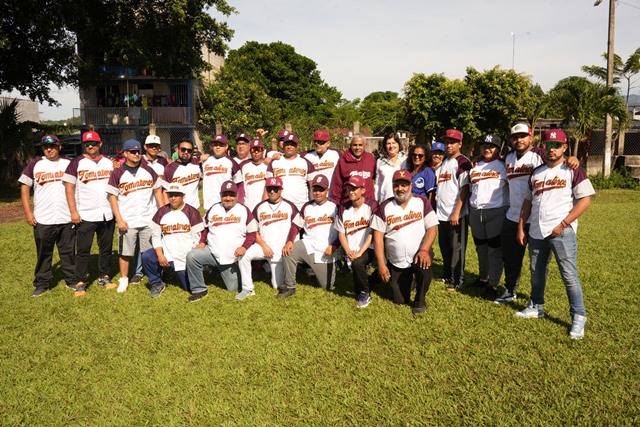 En memoria del gran impulsor del beisbol en Villa Comoapan y cabecera municipal, el gran «Kali»