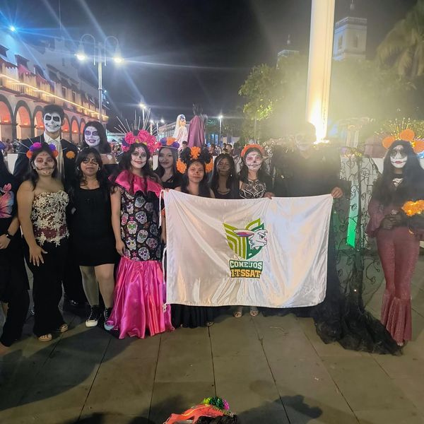 Desfila Ballet Itzcoatl del ITSSAT en el 10mo Festival de la Catrina