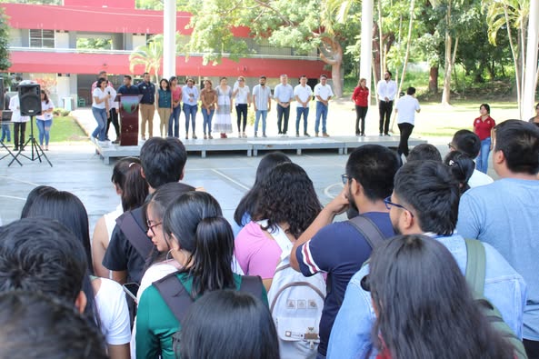 Acto Cívico en el ITSSAT 