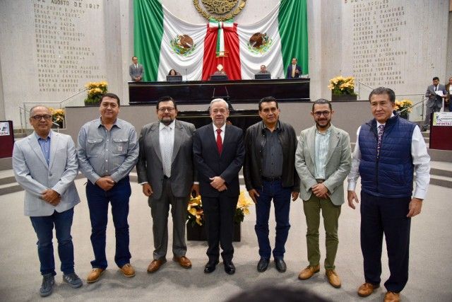 Reeligen a Domingo Bahena Corbalá como secretario general del Congreso