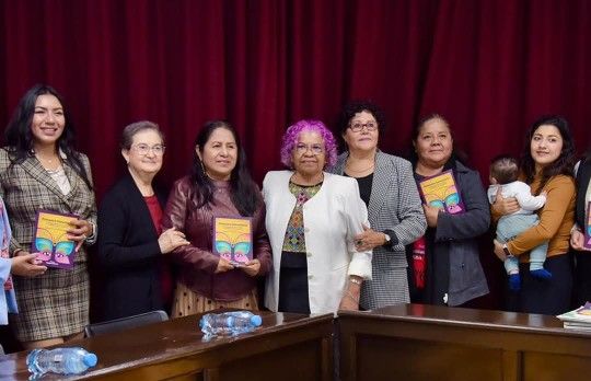 Presentan en el Congreso de Veracruz el libro “Primavera comunitaria”