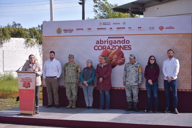 Participa Congreso del Estado en el inicio de la caravana “Abrigando Corazones”