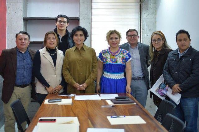 Atiende presidenta de la Comisión de Desarrollo Urbano a autoridades de Papantla