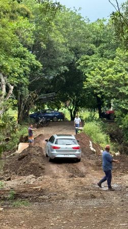 Se supervisan trabajos de rehabilitación del paso provisional en la localidad 2 de Abril tras afectaciones por lluvias