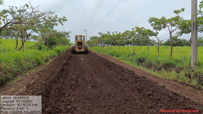 Reconstruyen camino Laguna de Majahual–Punta Puntilla: obra clave para el desarrollo rural y turístico en Ángel R. Cabada