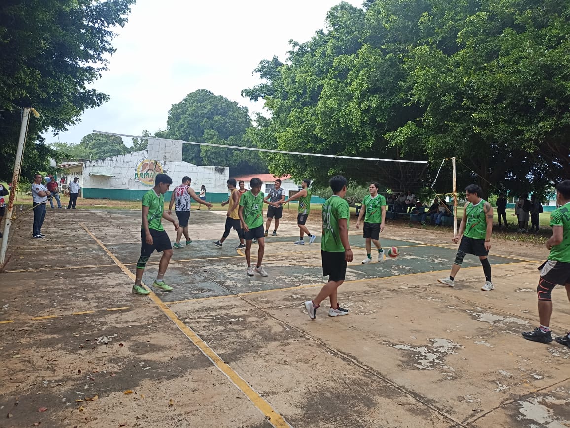 la Selección de Voleibol Varonil del ITS de San Andrés Tuxtla , participó dentro de los festejos del XXV Aniversario de la Fundación del ITS de Acayucan.