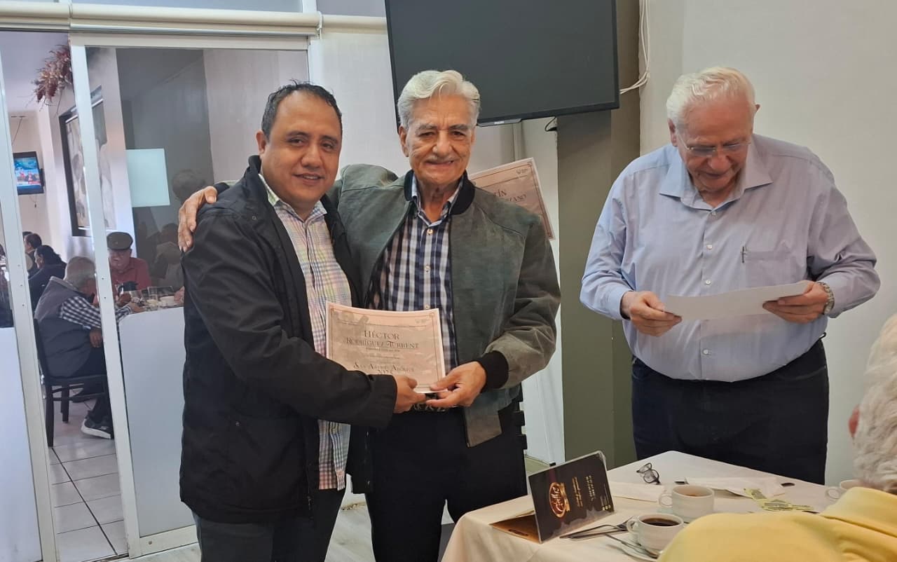 Reconoce ayuntamiento de San Andrés Tuxtla a Visitantes Distinguidos del IPN