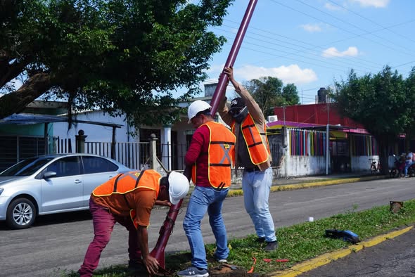 Se atendió una necesidad de alumbrado publico en la calle de Juan Rodríguez Clara