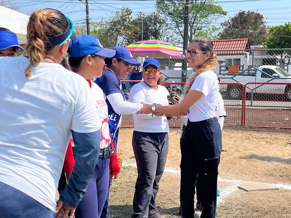 Juego de estrellas, como tercera actividad en el marco conmemorativo del día de la mujer