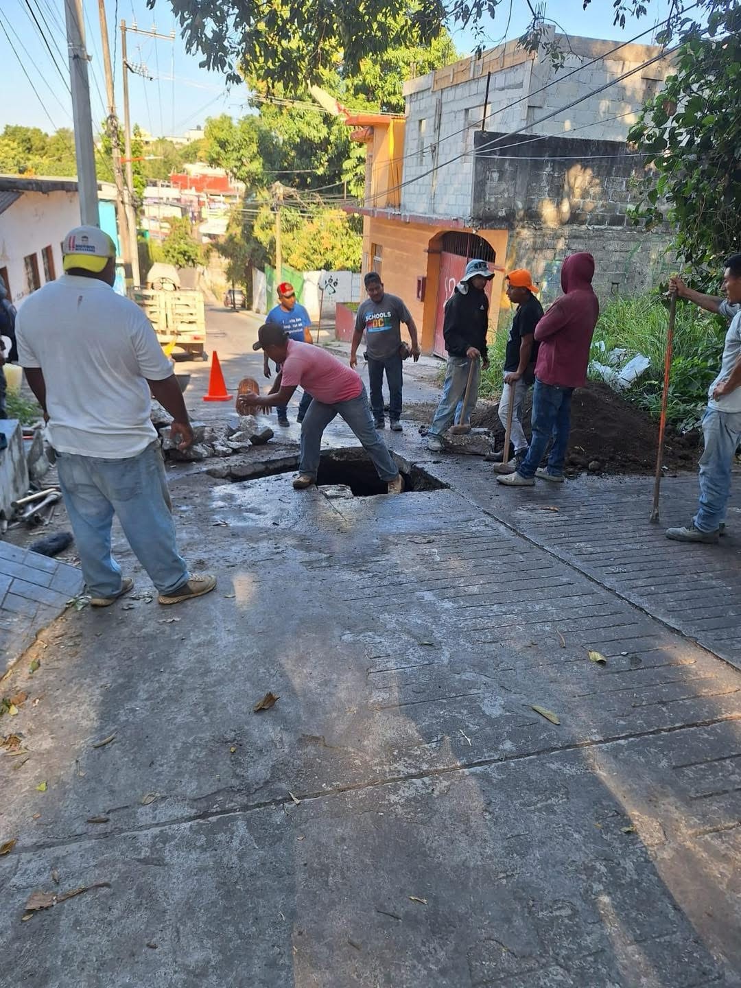 CMAPS atiende reporte en l calle Liborio F Chico