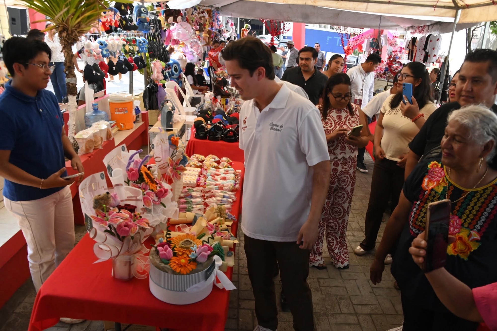 El Gobierno de San Andrés Tuxtla inauguró la primera “Callejoneada del Amor y la Amistad”,