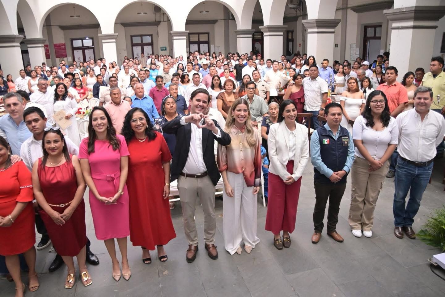 San Andrés Tuxtla fue testigo de 112 nuevos comienzos, de 112 promesas y de 112 historias que deciden caminar juntas