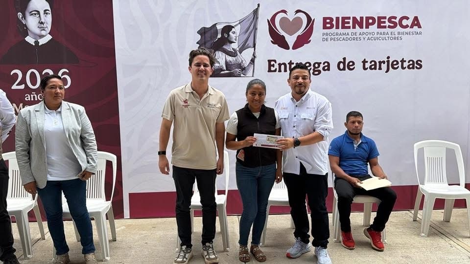 Impulso histórico al sector pesquero en Los Tuxtlas: Entregan apoyos de BIENPESCA