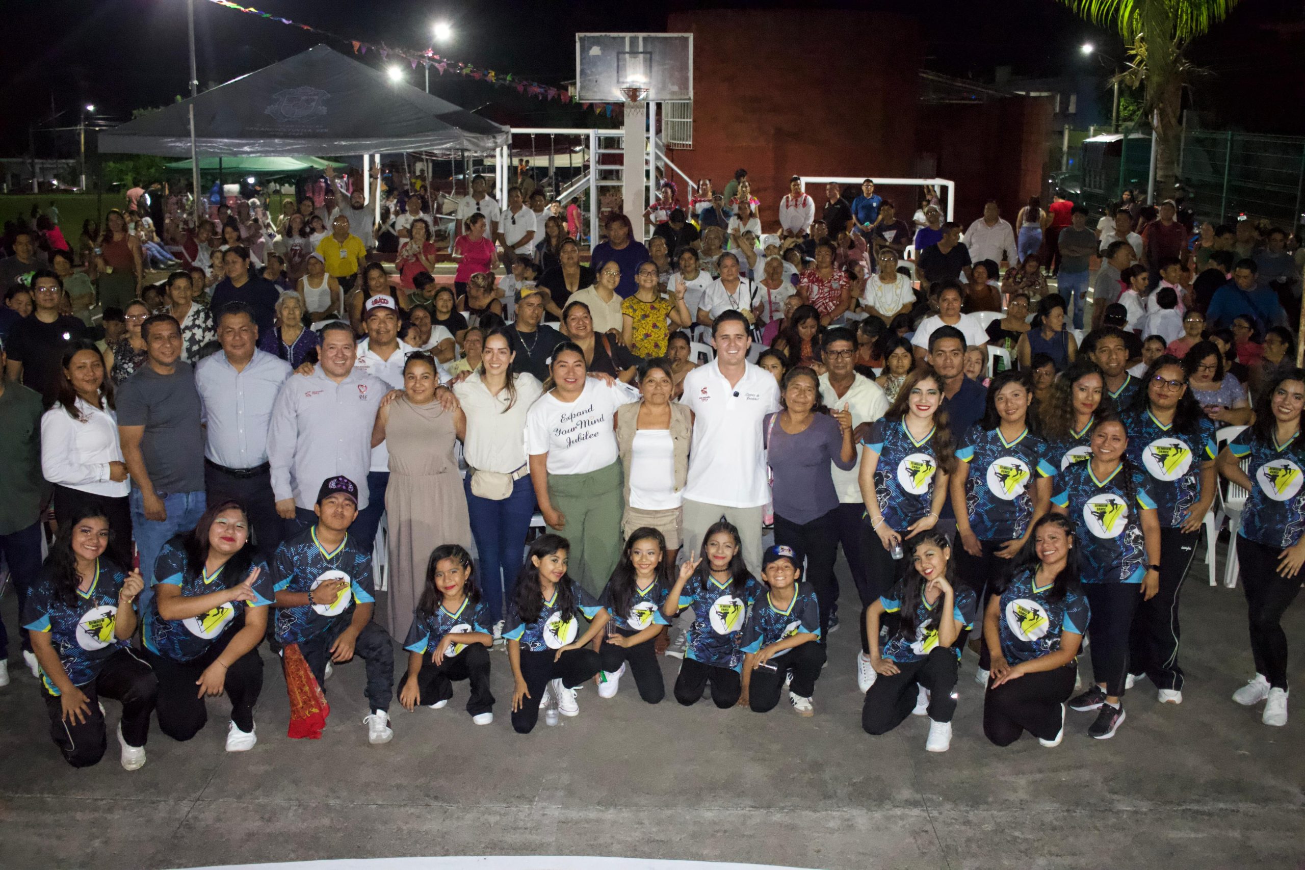 Realizó Ayuntamiento primera jornada de «Enchulamiento» en colonia de San Andrés Tuxtla 