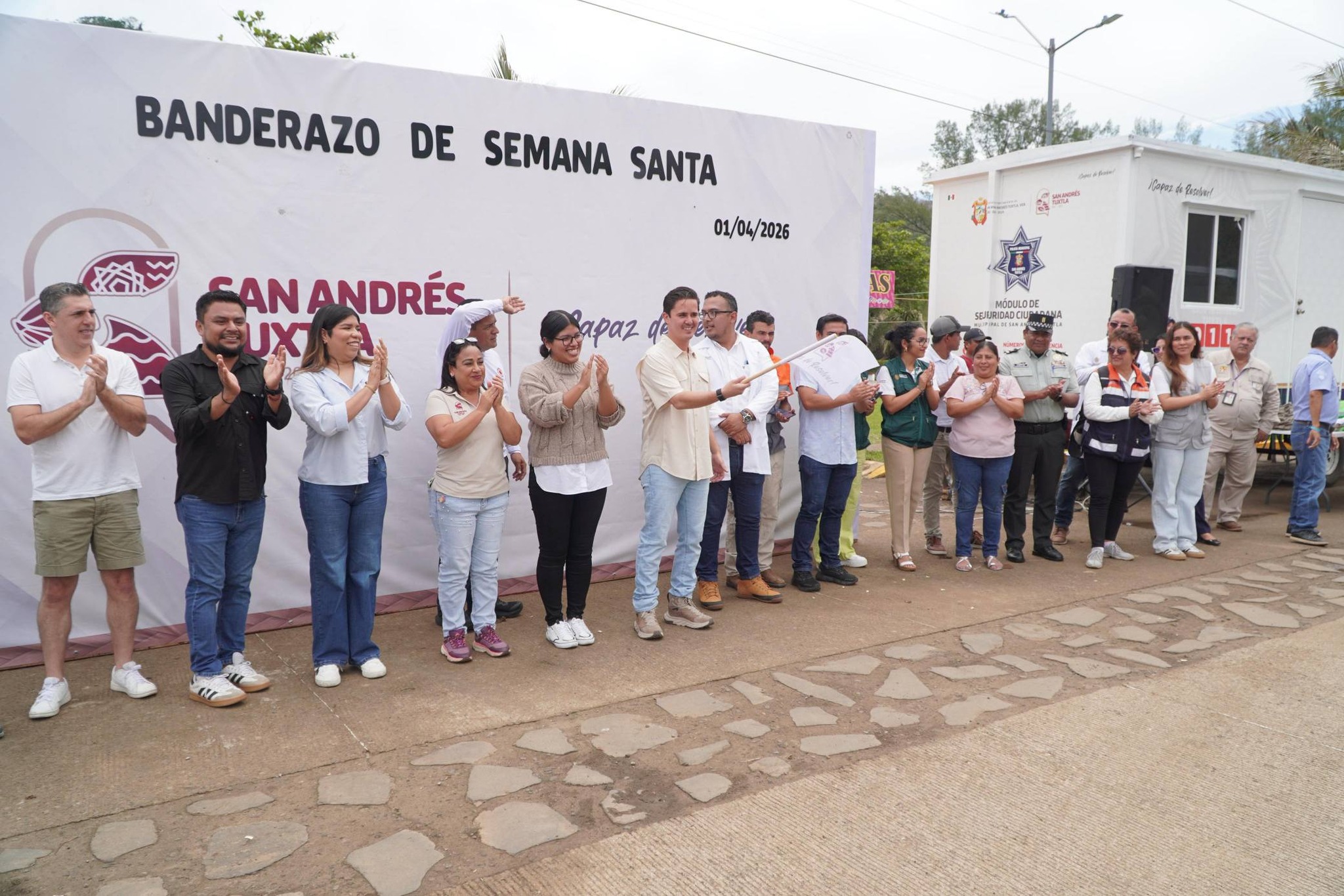 Desde Montepio, arranca operativo vacacional y limpieza de playas en San Andrés Tuxtla