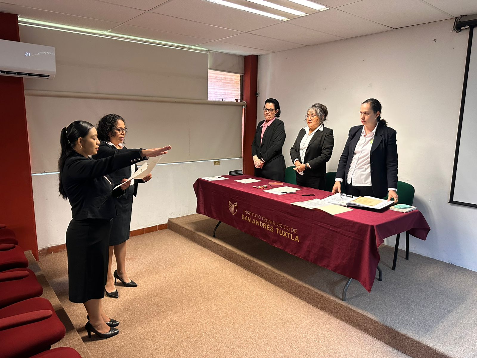 Realizan primer proceso del año de titulaciones en el Tecnológico de San Andrés Tuxtla