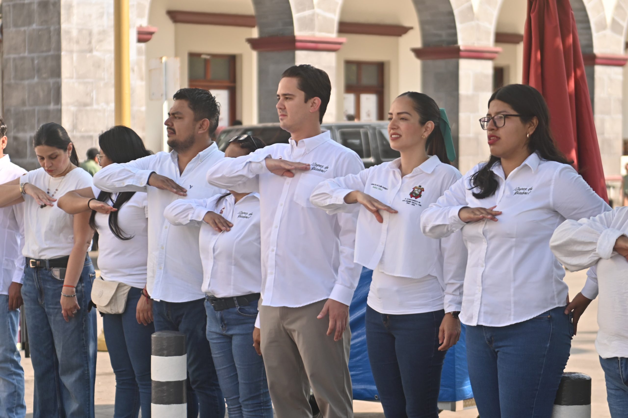 Reconoce Rafa Fararoni fuerza laboral de ciudadanas y ciudadanos de San Andrés Tuxtla
