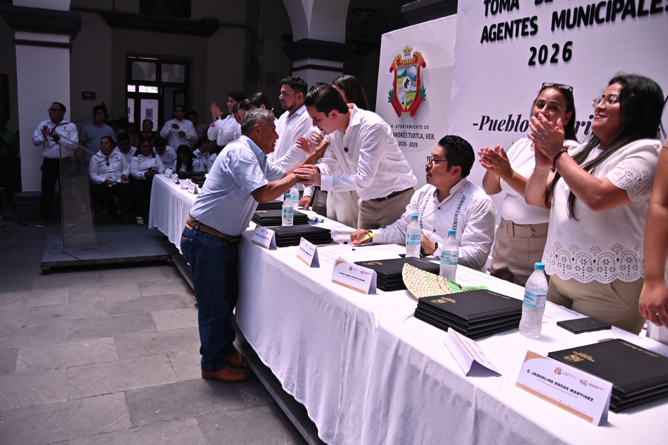 Toman protesta agentes y subagentes municipales en San Andrés Tuxtla 