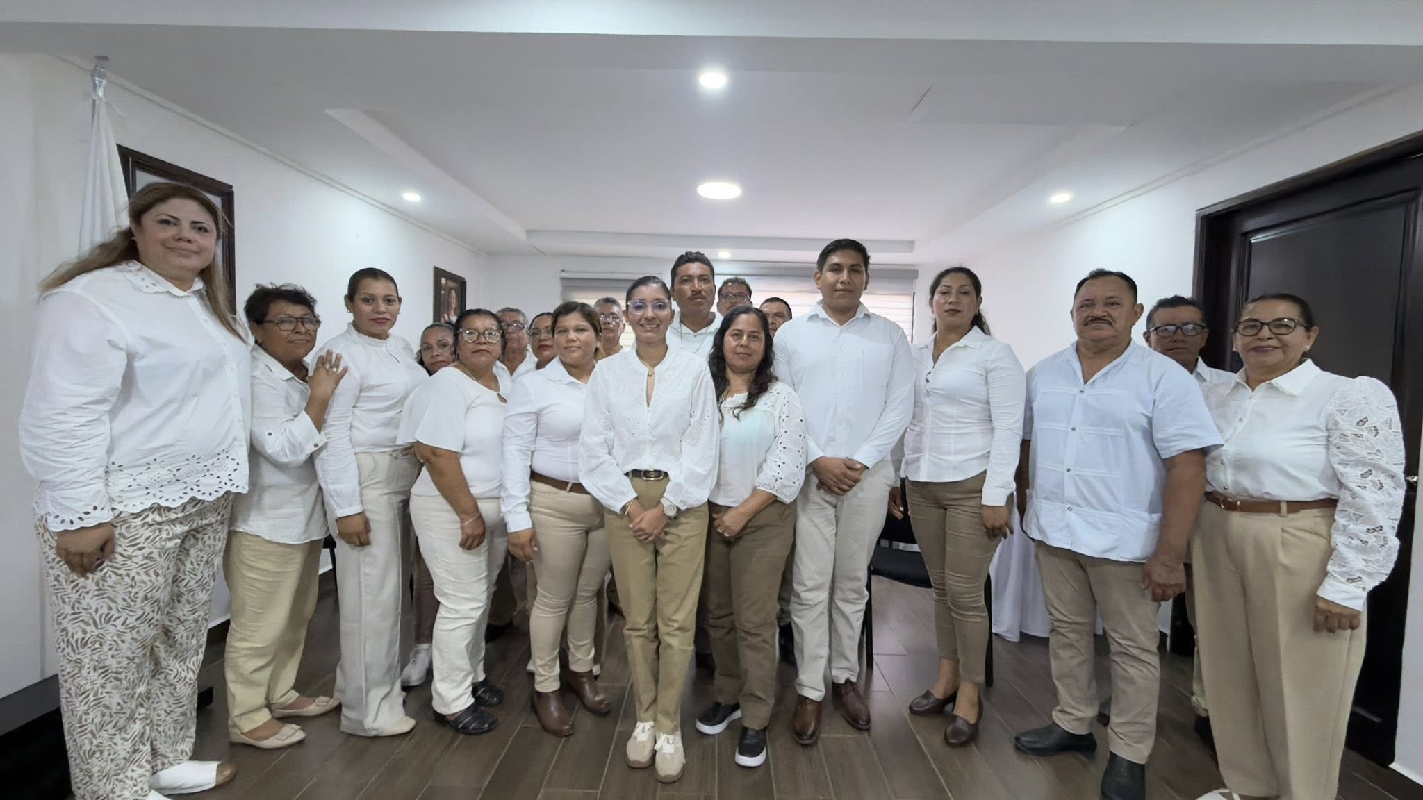 Rinden protesta nuevos agentes municipales de Ángel R. Cabada