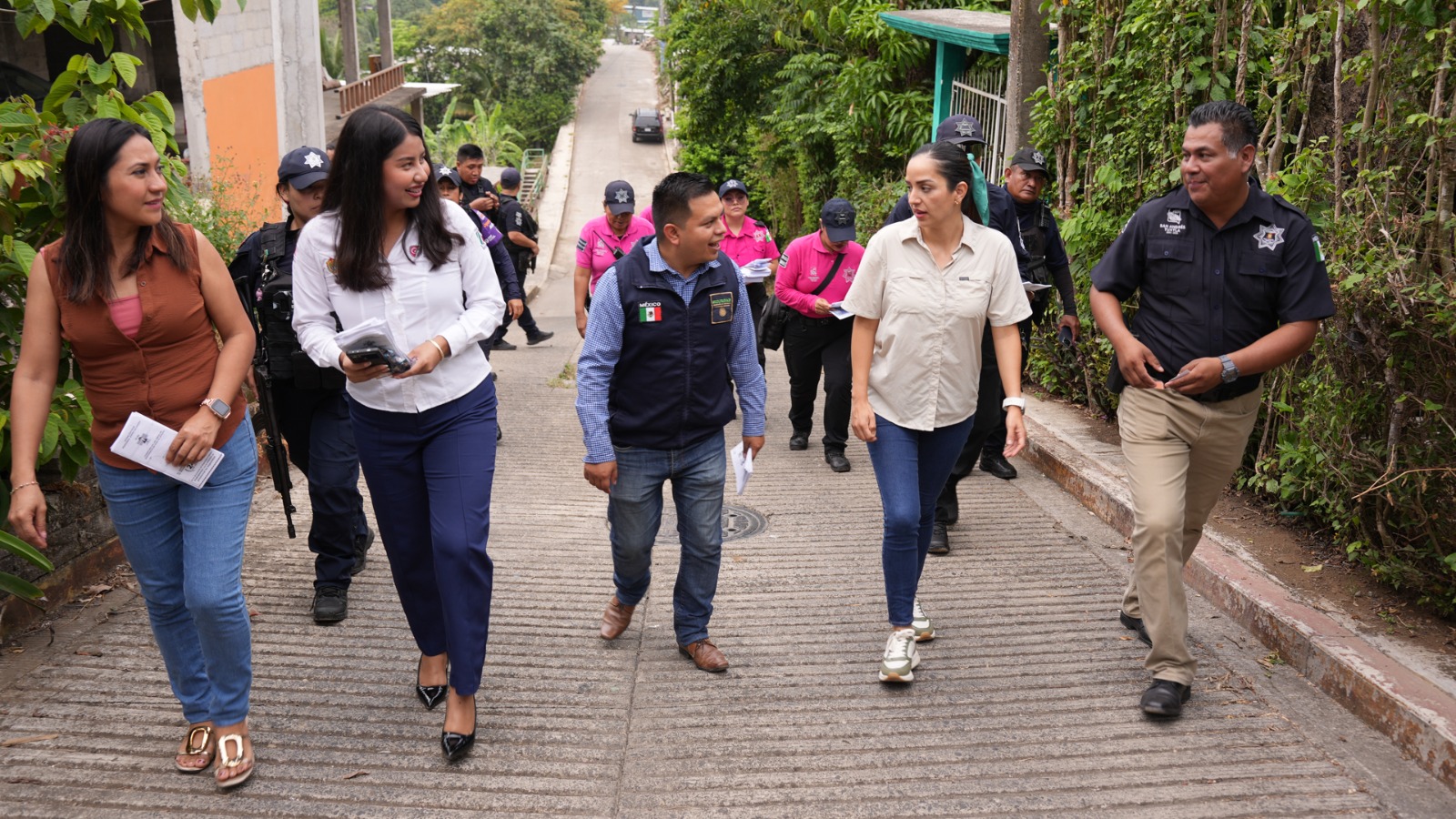 Refuerzan acciones de proximidad en colonias de San Andrés Tuxtla 