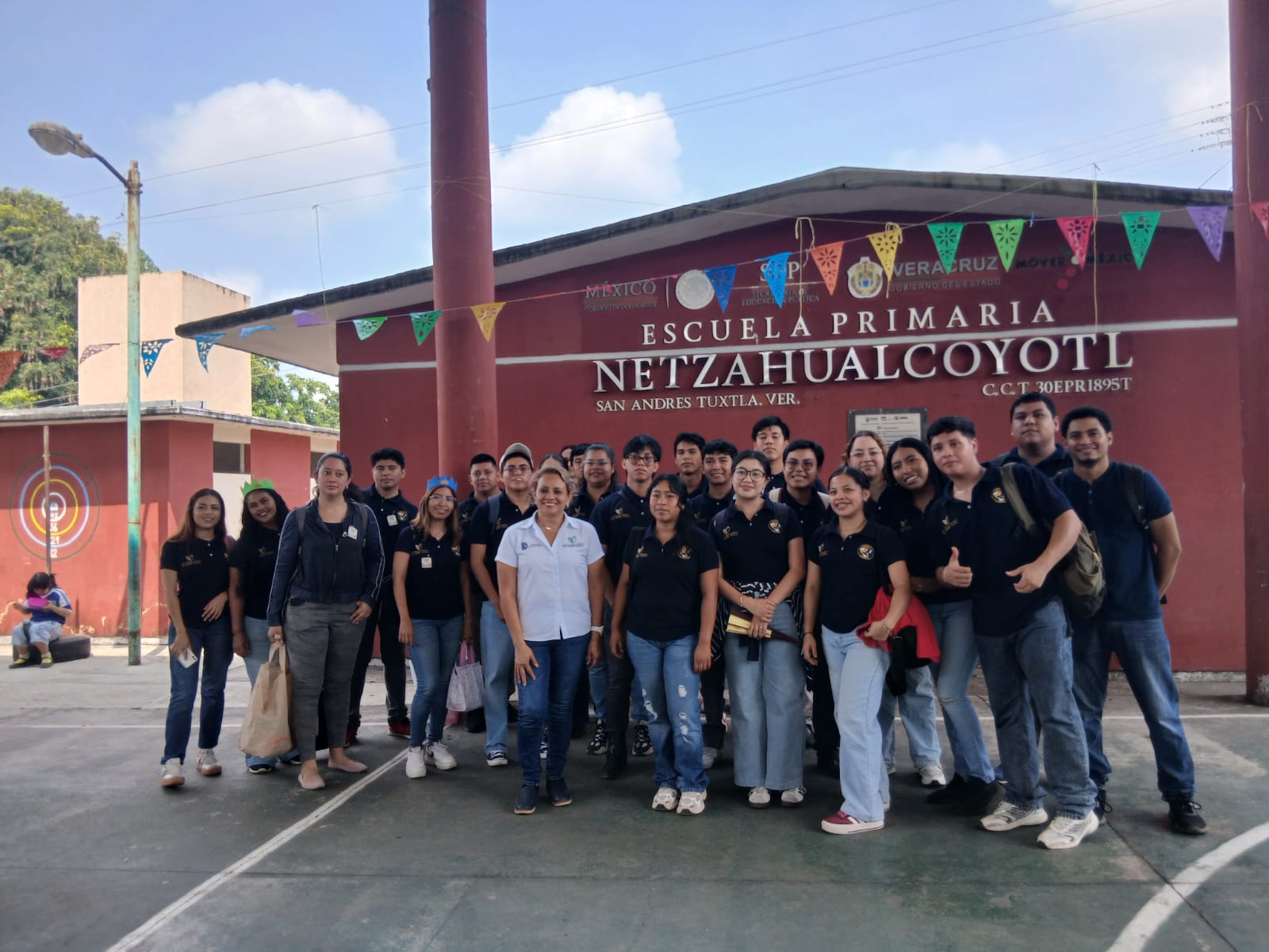 𝐄𝐬𝐭𝐮𝐝𝐢𝐚𝐧𝐭𝐞𝐬 𝐝𝐞 𝐈𝐧𝐠𝐞𝐧𝐢𝐞𝐫𝐢́𝐚 𝐀𝐦𝐛𝐢𝐞𝐧𝐭𝐚𝐥 𝐝𝐞𝐥 𝐓𝐞𝐜𝐍𝐌 𝐒𝐚𝐧 𝐀𝐧𝐝𝐫𝐞́𝐬 𝐓𝐮𝐱𝐭𝐥𝐚, 𝐥𝐥𝐞𝐯𝐚𝐧 “𝐓𝐚𝐥𝐥𝐞𝐫 𝐝𝐞 𝐌𝐚𝐧𝐞𝐣𝐨 𝐝𝐞 𝐑𝐞𝐬𝐢𝐝𝐮𝐨𝐬 𝐒𝐨́𝐥𝐢𝐝𝐨𝐬 𝐔𝐫𝐛𝐚𝐧𝐨𝐬 𝐚 𝐍𝐢𝐧̃𝐨𝐬 𝐝𝐞 𝐄𝐝𝐮𝐜𝐚𝐜𝐢𝐨́𝐧 𝐏𝐫𝐢𝐦𝐚𝐫𝐢𝐚”