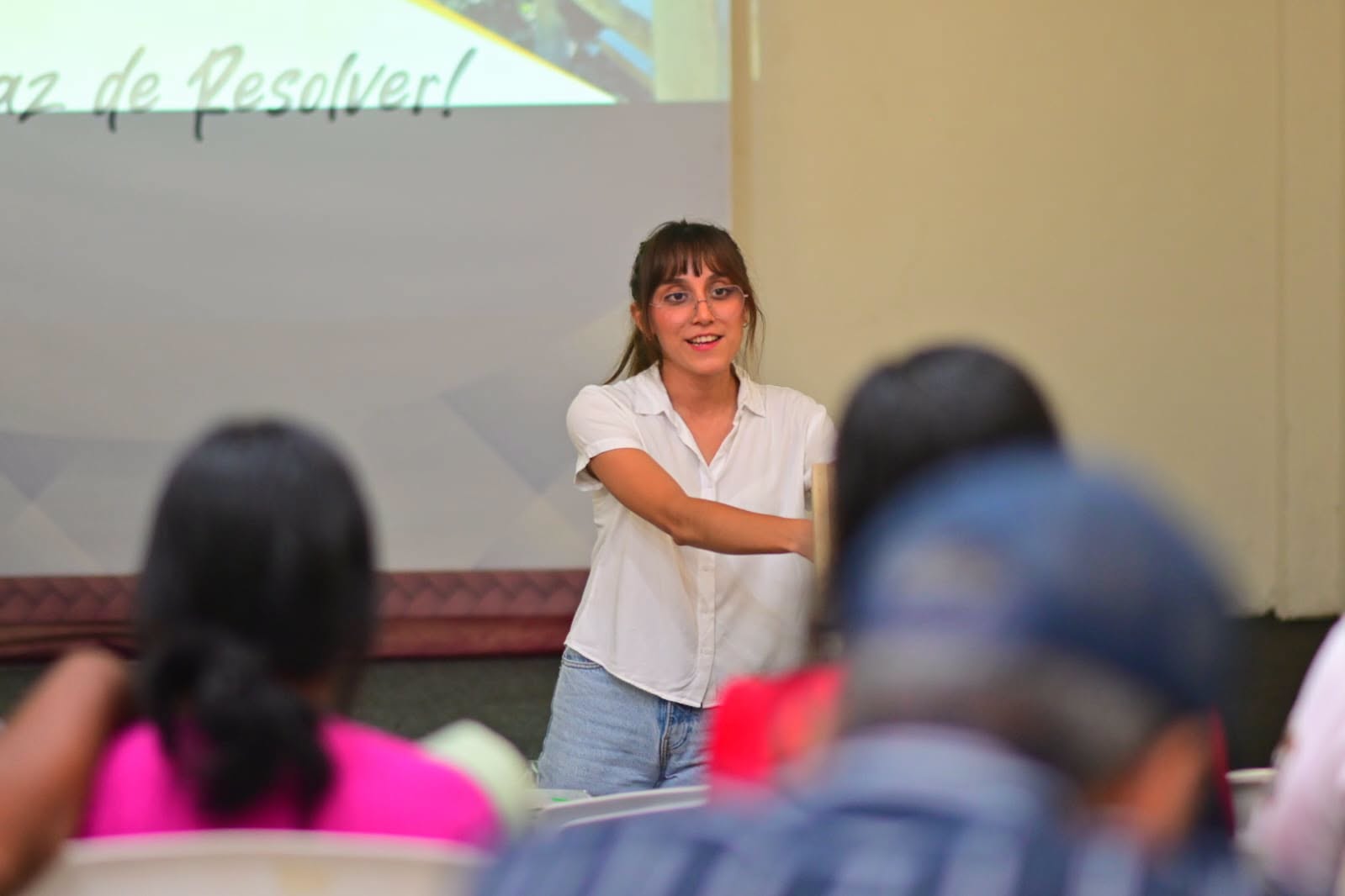 Promueven la conservación de abejas nativas con taller de meliponicultura en San Andrés Tuxtla