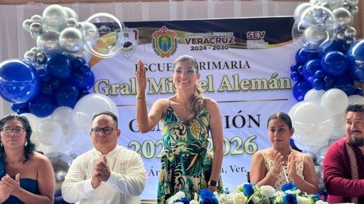Samantha Sánchez acompaño a las egresadas y egresados de la escuela primaria «Miguel Alemán»