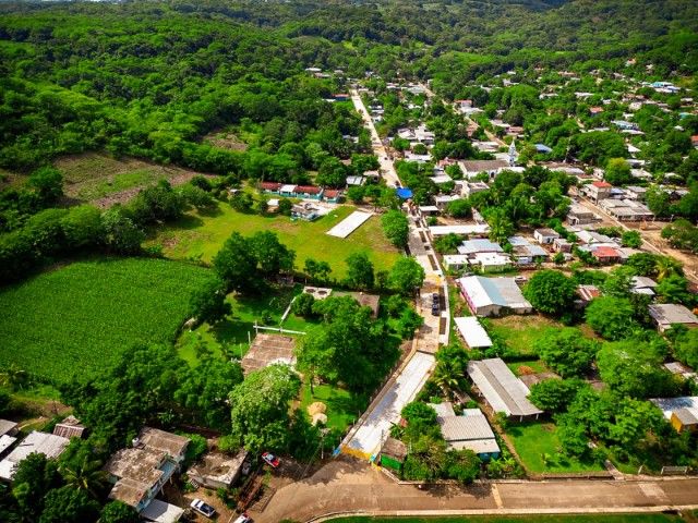 Cumple Rafa Fararoni a familias de El Abrevadero con inauguración de calle Emiliano Zapata 