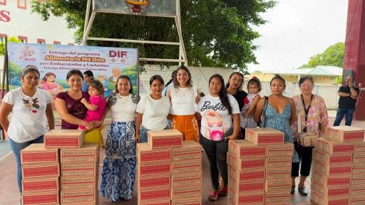 Ayuntamiento y DIF Municipal de Ángel R Cabada hace entrega del programa los Primeros 1000 días