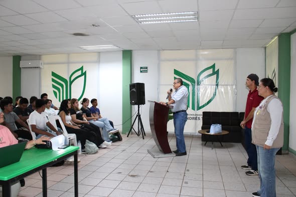 Conferencia en el ITSSAT titulada «El deporte como herramienta para mejorar la salud mental»