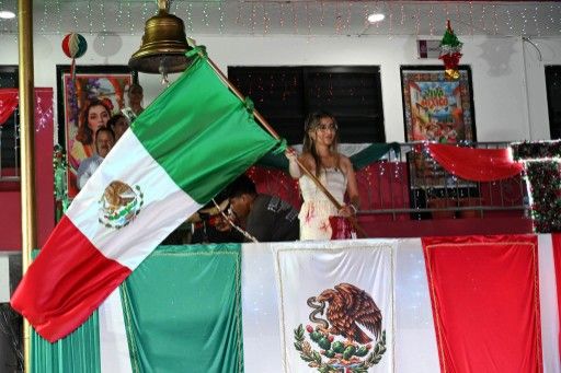 Samantha Sánchez encabeza la conmemoración 216 de la independencia de México