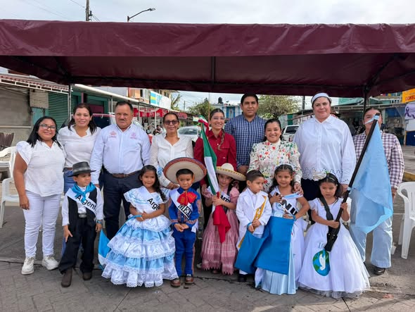 Ayuntamiento de Ángel R. Cabada acompaño a la comunidad estudiantil por la conmemoración del Día de las Naciones Unidas